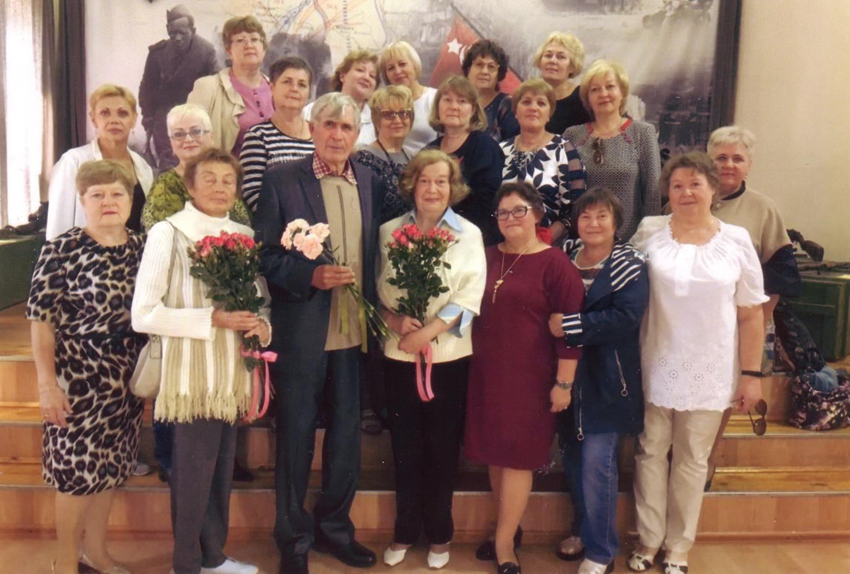 Фото: выпуск 1979г., встреча через 40 лет. 7 сентября 2019.